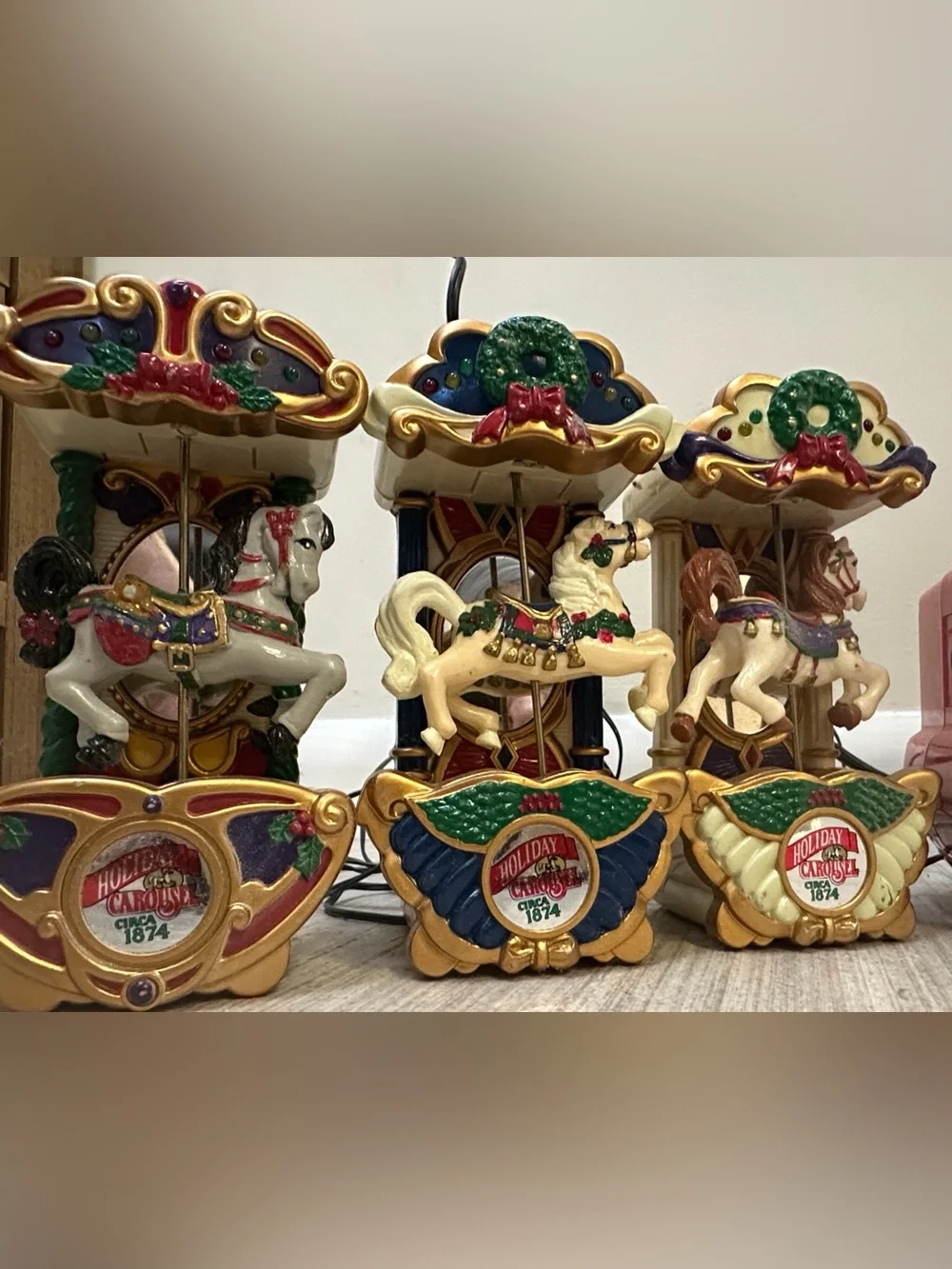 vintage 1992 Mr. Christmas Holiday Carousel musical horse